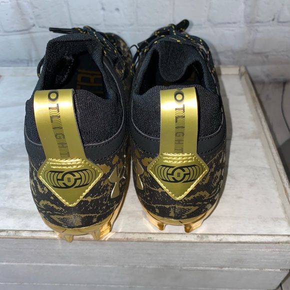 UNDER ARMOUR SPOTLIGHT LUX SUEDE 2.0 CLEATS MENS - Picture 4 of 10